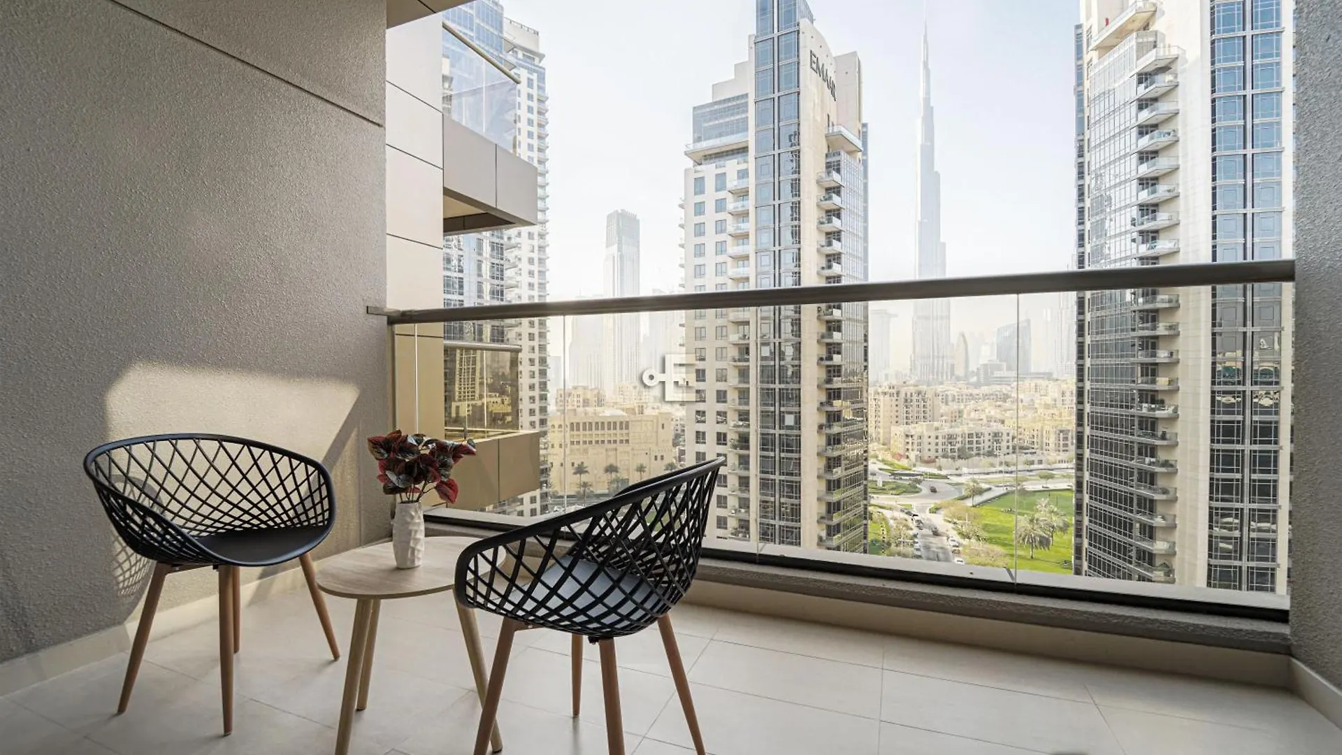Everluxe Full Burj Khalifa View Studio Dubai Apartment